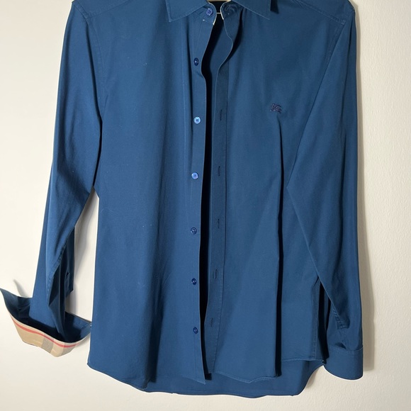 Burberry shirt - Picture 1 of 3